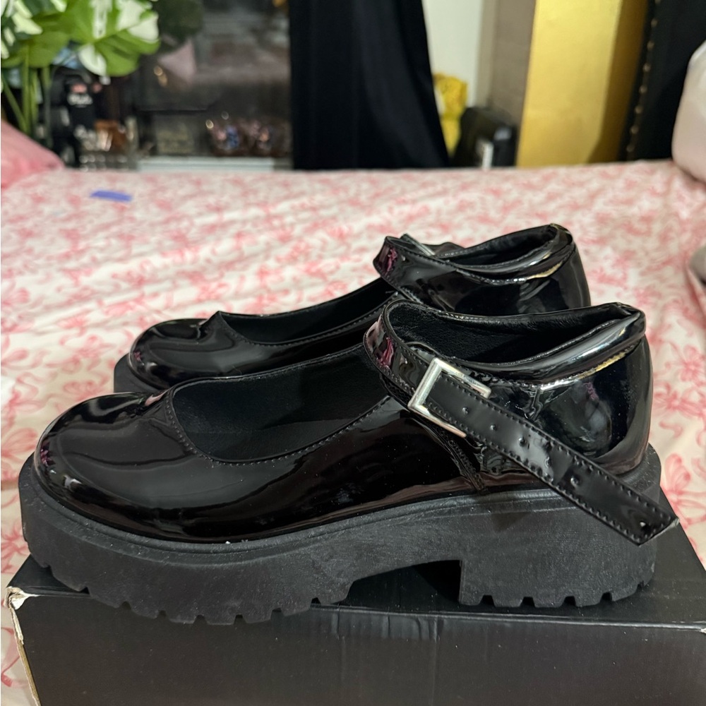 Black Patent Leather Mary Jane Shoes